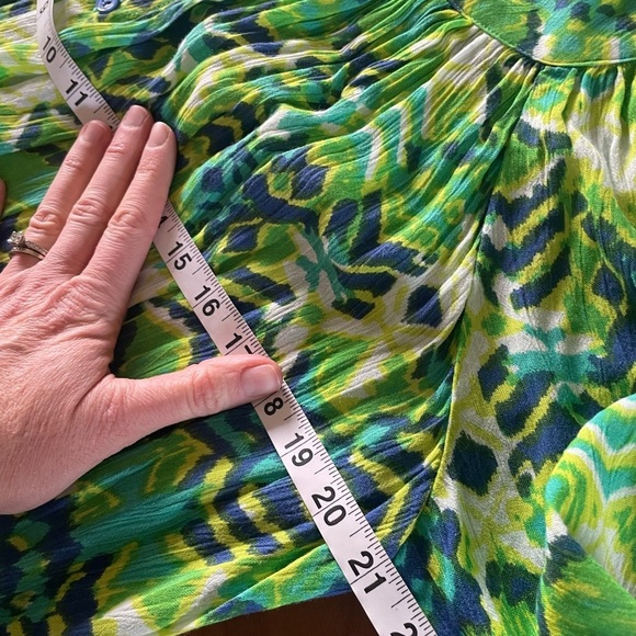 Go Softly Vibrant Green Button From Patio House Dress - Picture 4 of 15